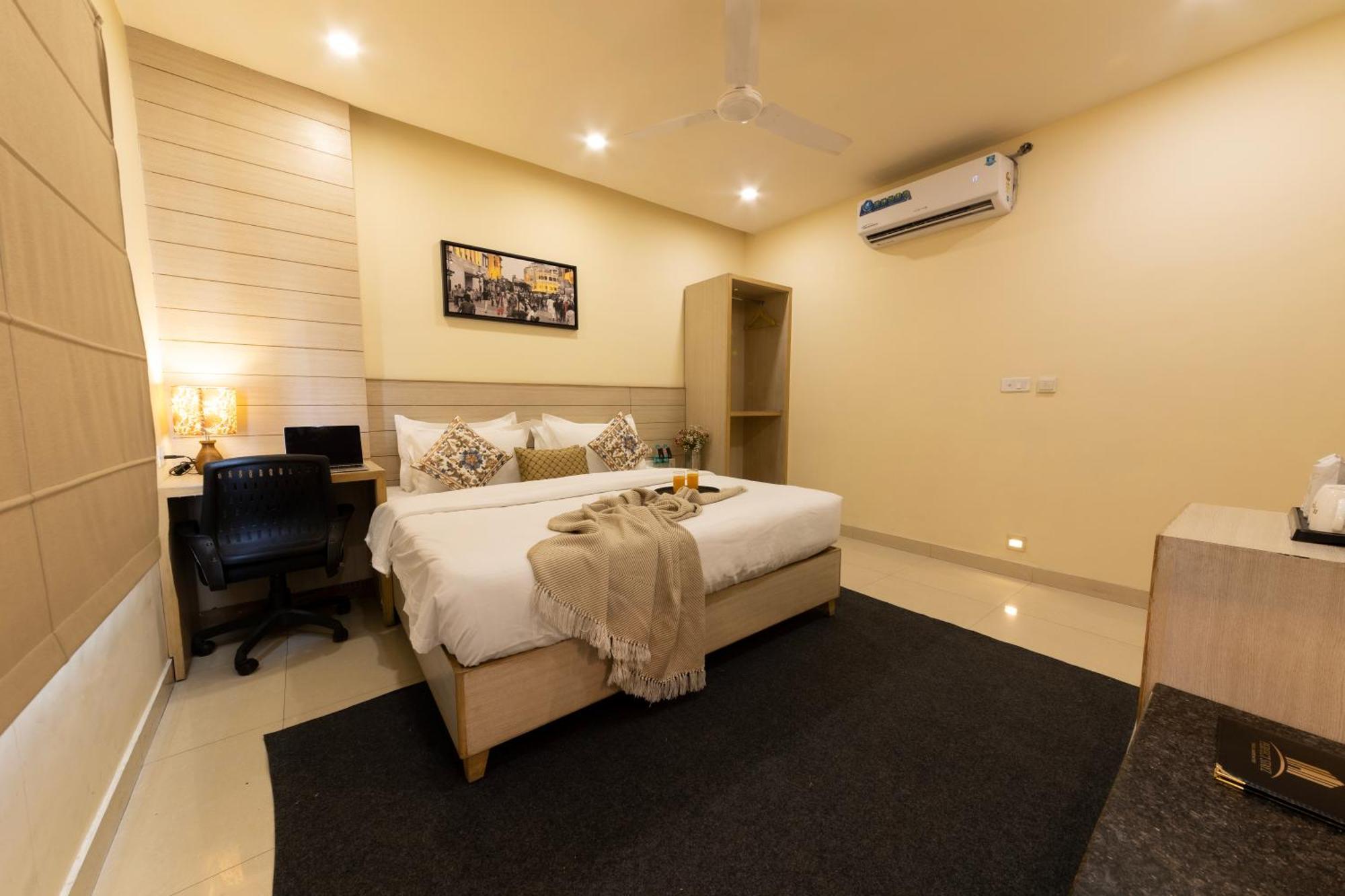 Perfectstayz Sagar Near Golden Temple Amritsar Exterior photo